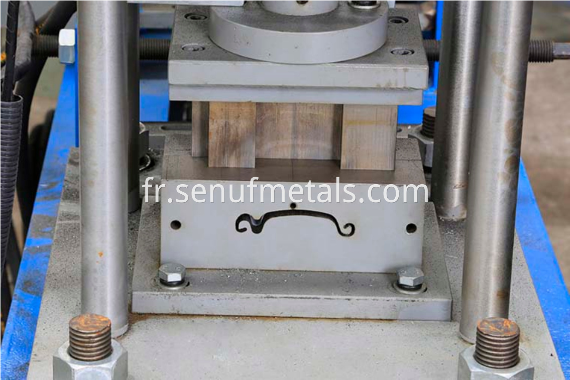 Roller shutter door forming machine cutter 1